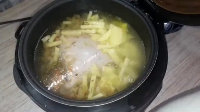 Щи из серой капусты — традиционное блюдо русской кухни, приготовленное из ...