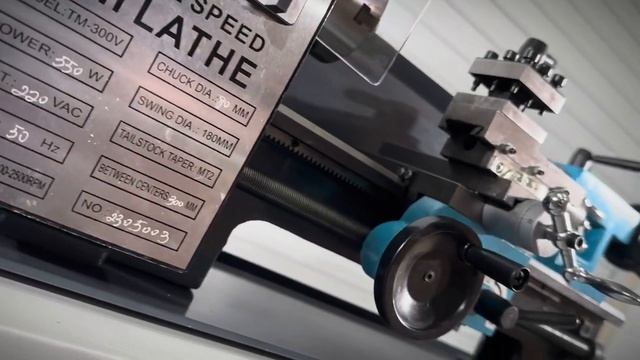 Настольный токарный станок AURA TM 300V смотреть онлайн