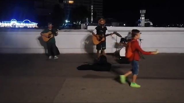 Бумбокс - Вахтерам (уличные музыканты) смотреть онлайн