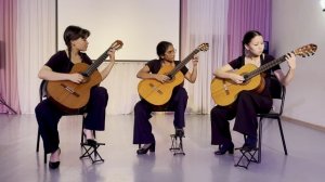 Л. Калл "Менуэт". А. Новиков "Смуглянка" Трио Востриковы Ариадна-Елень, Индика и Анна-Валерия