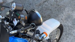 Видео запуска Suzuki VAN VAN 200, 2015