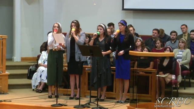 Колени склоняю в молитве к Отцу..