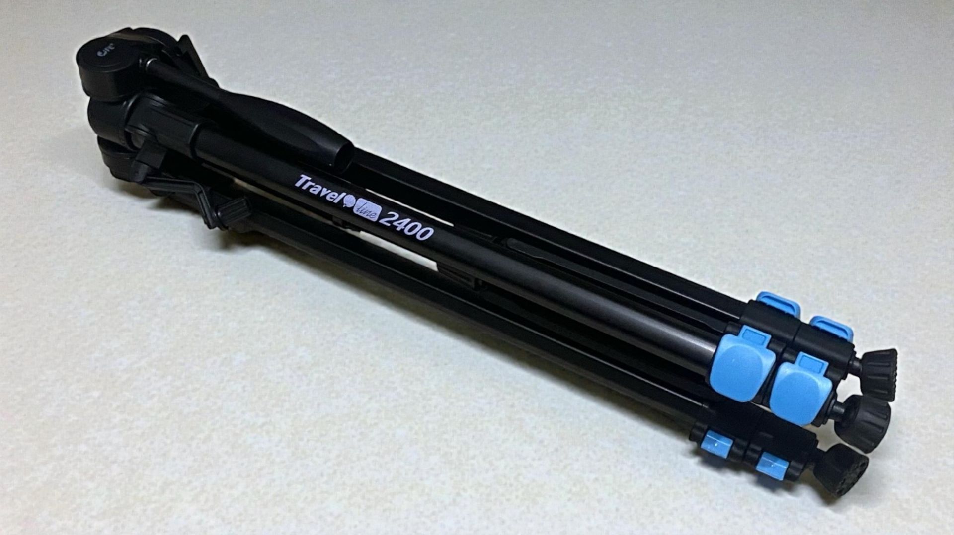 Распаковка и обзор штатива Falcon Eyes Travel Line смотреть онлайн