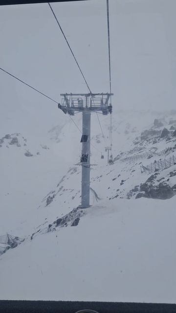 Эльбрус 24.02.2025 снег идёт ветер мороз обучение катанию на горный лыжах, 89283344433 смотреть онлайн