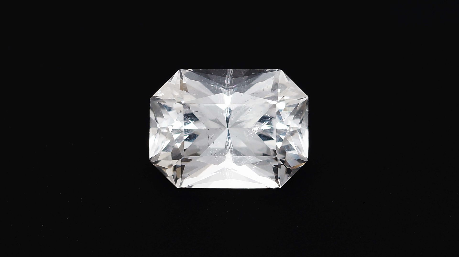 Данбурит 3.94 карата смотреть онлайн