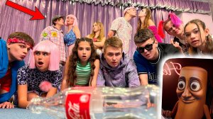 ПАЦАНЫ МЕЧТАЮТ О ПОЦЕЛУЕ! ДЕВОЧКИ ПРОТИВ? КАМПУС ИГРАЕТ В БУТЫЛОЧКУ