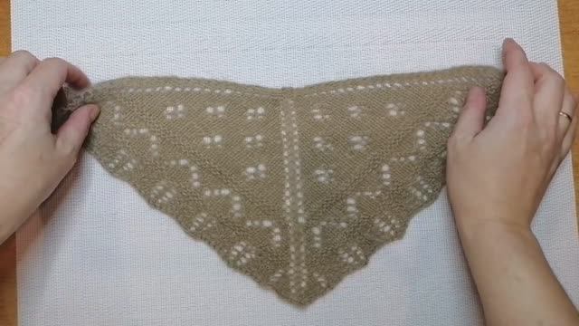 Ажурный платок Часть 3 Вяжем вертикальную кайму и блокируем готовое изделие