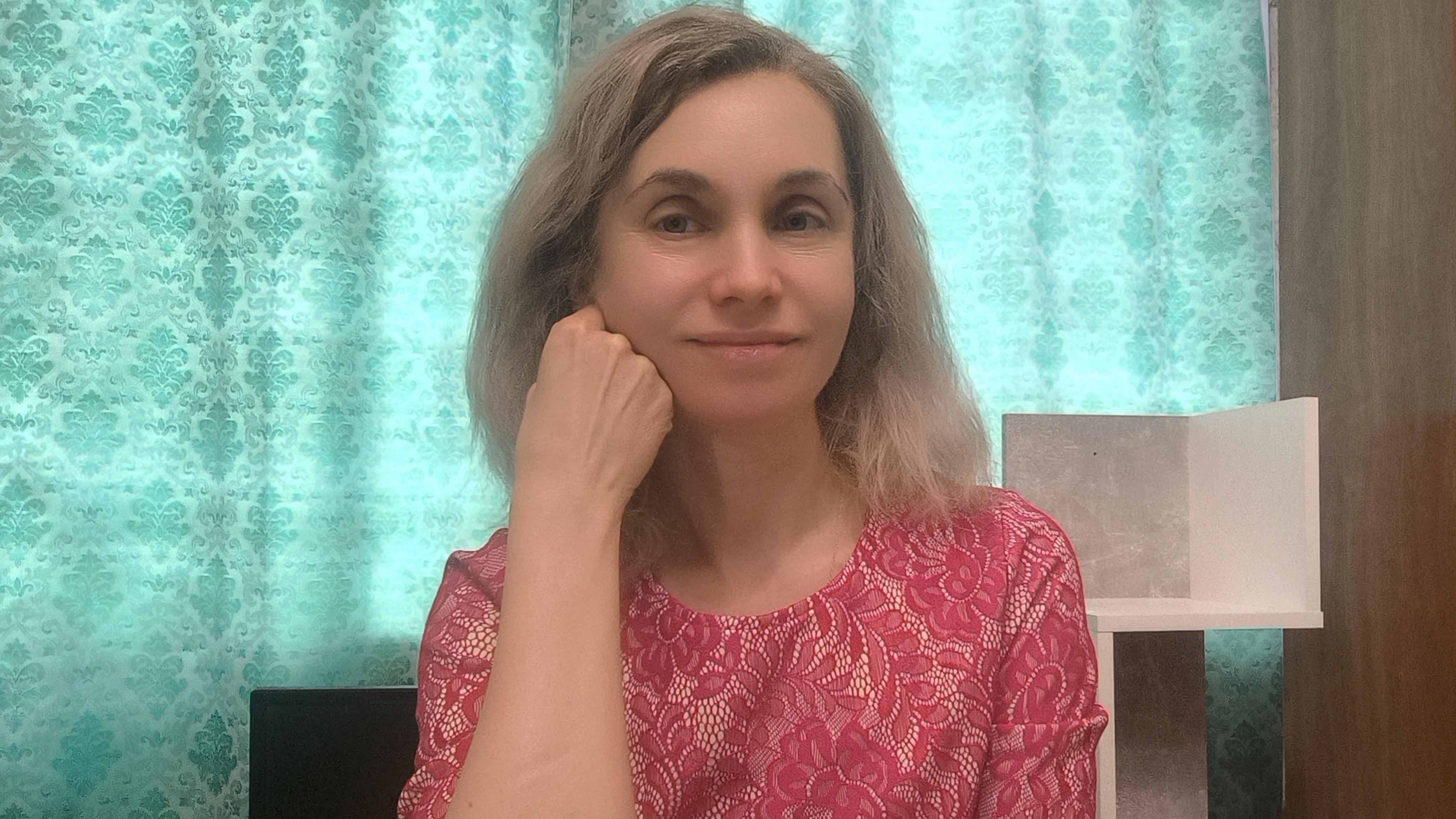 Священник колдун. Прошлое и настоящее. 
О святом, и о простом парне который был колдуном, а стал..