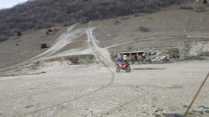 Гюрза М9-2Т на руке свободы