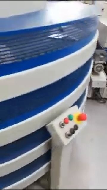 Многокареточная клеевая машина Wohlenberg City e