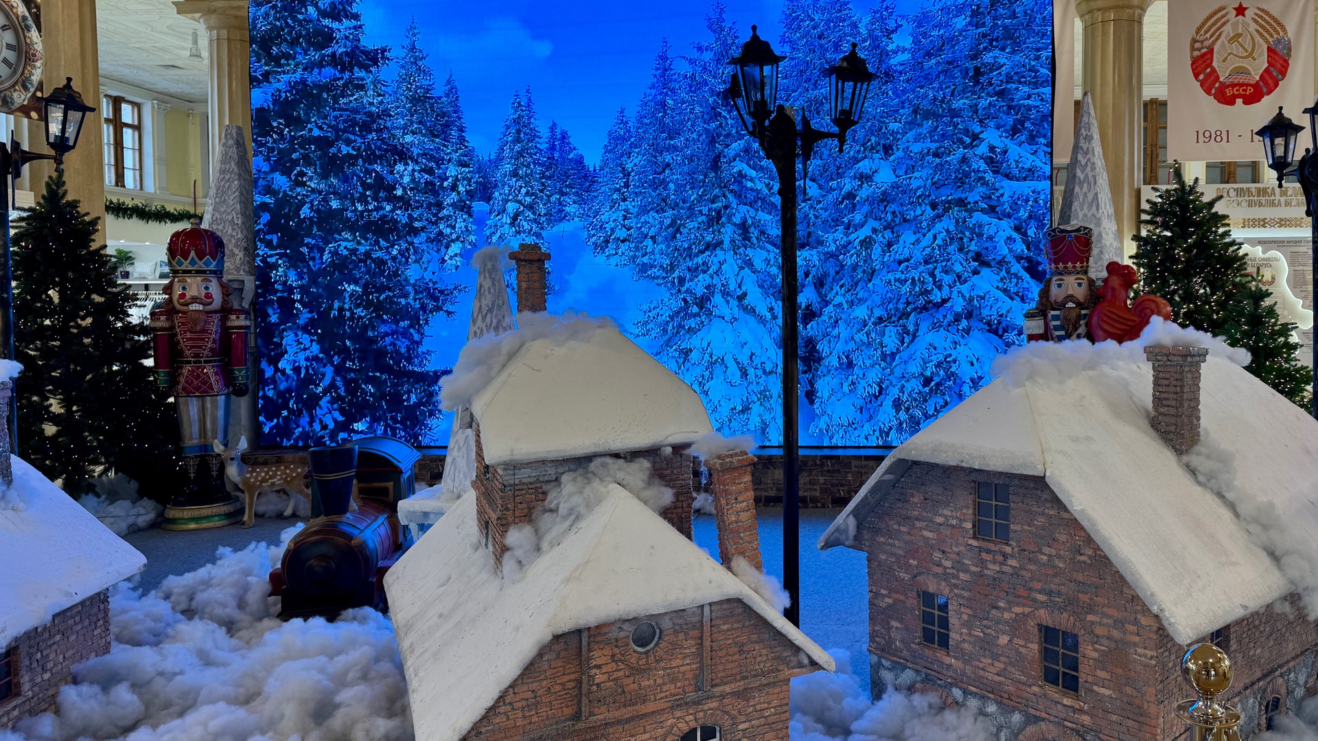 Зубр на новогодней выставке в павильоне «Республика Беларусь» на ВДНХ смотреть онлайн