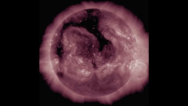 🌓Корональная дыра может начать влиять на Землю и вызвать магнитные бури 17-18 декабря🌓 смотреть онлайн