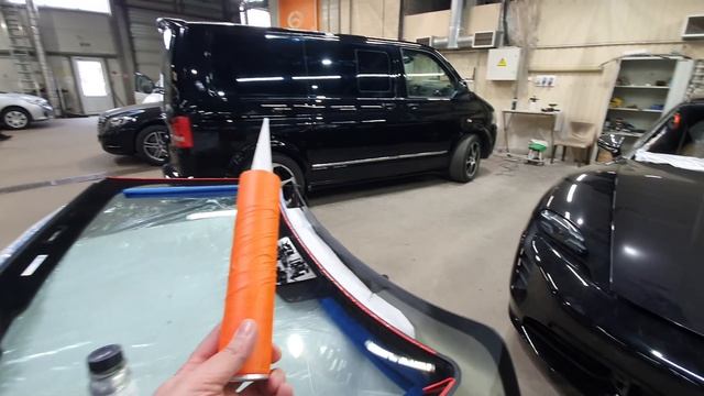 Этапы замены вклееного ветрового стекла