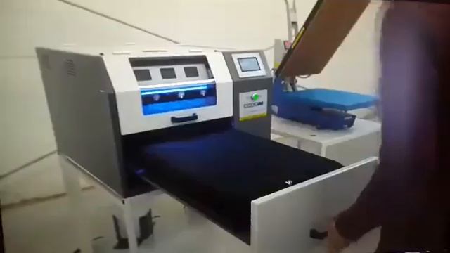 Праймер машина PRETREATmaker IV 42х60 и термопресс автомат BLUEPRESSLine DTG 4