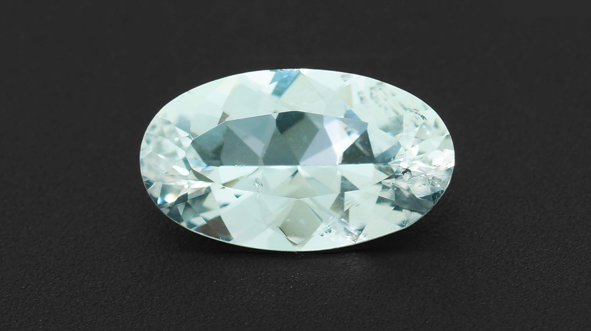 Данбурит 4.25 карат смотреть онлайн