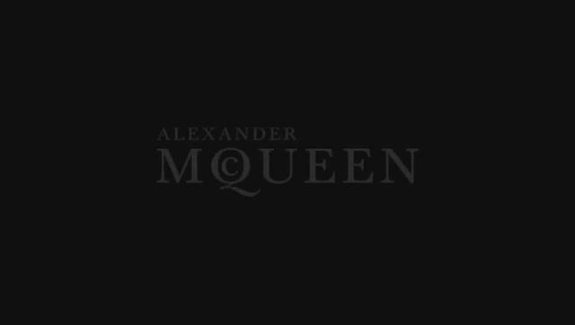 Показ мужской коллекции Alexander McQueen осень-зима 2010