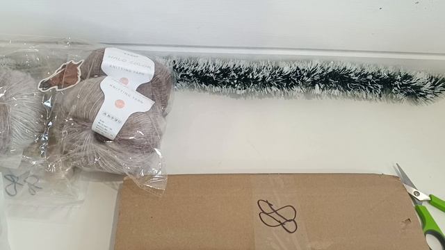 Распаковка подарка от тайного Санты. смотреть онлайн