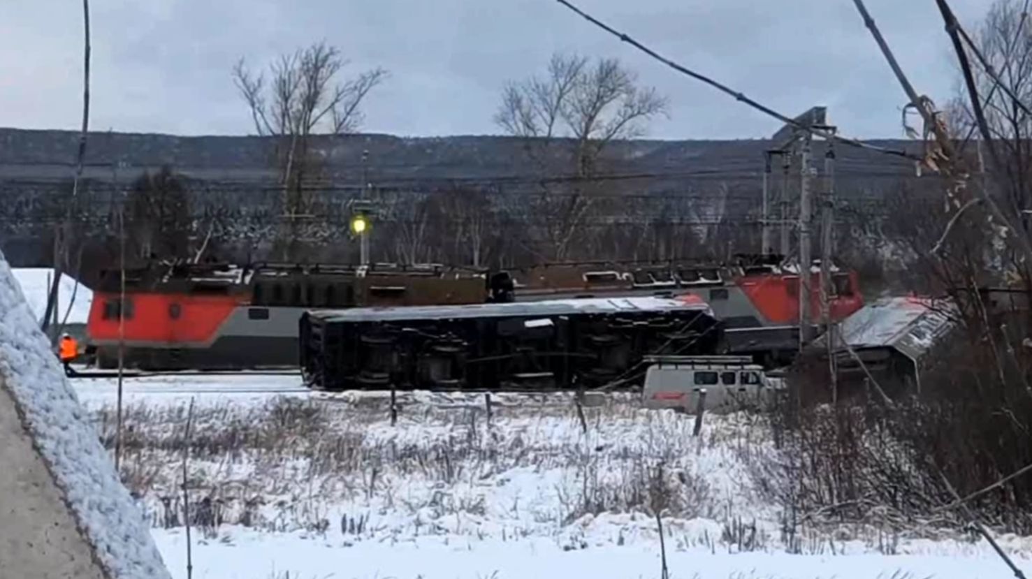 13.12.2025 В Пензенской области столкнулись два поезда смотреть онлайн