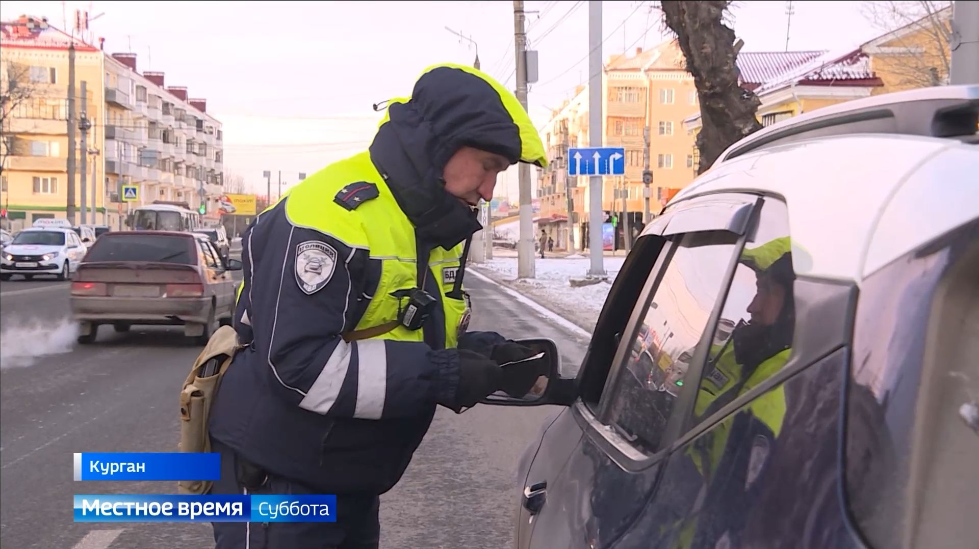 Сотрудники Госавтоинспекции вместе с судебными приставами вышли в рейд смотреть онлайн