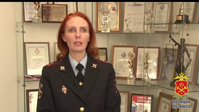 В Кузбассе сотрудники полиции пресекли распространение крупной партии гашиша, амфетамина и мефедрона смотреть онлайн