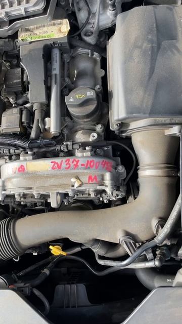 Nissan Skyline ZV37-100453 M274DE20 2014