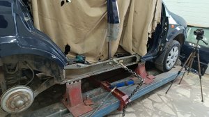 Восстанавливаем Форд Фьюжн после бокового удара.