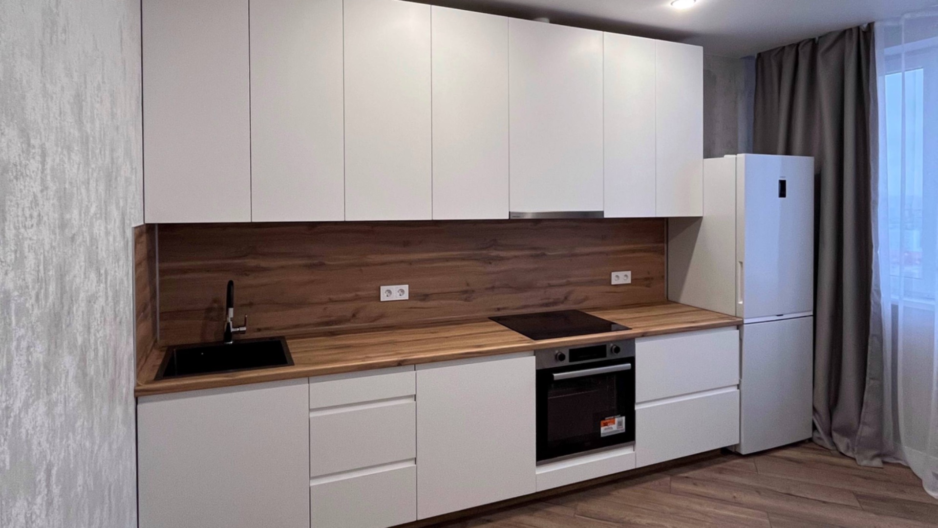 Двухкомнатная квартира на берегу Волги в городе Тольятти