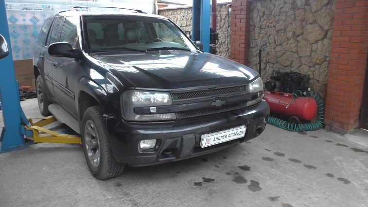 Замена втулок и стоек заднего стабилизатора на Шевроле Трейлблейзер 4,2 Chevrolet TrailBlazer 2007