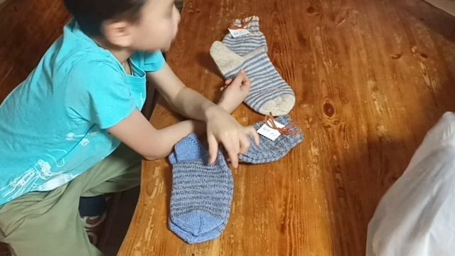 Распаковка большой посылки/ И мне подарочки 😊👍/ Тёплые носки для ребят на СВО! Благодарю ! смотреть онлайн