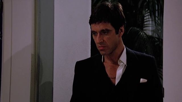 Убийство друга (кф. Лицо со шрамом)