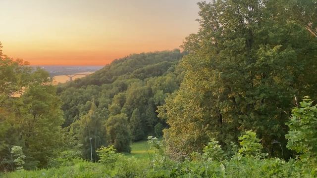 Парк культуры и отдыха, является крупнейшим в Нижнем Новгороде. смотреть онлайн