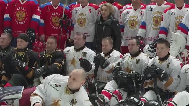 Председатель Совета Федерации Валентина Матвиенко посетила команду по следж-хоккею «Звезда», 16.12