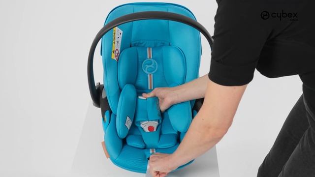 Регулировка ремней и подголовника в автокресле CYBEX Cloud G i-Size смотреть онлайн