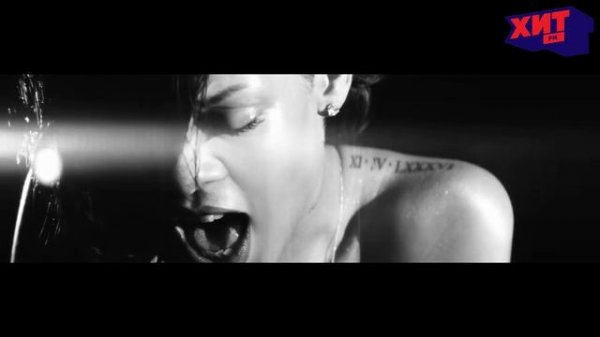 RIHANNA — DIAMONDS