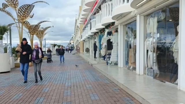 Суровая зима в Сочи! 🥶Центр Сочи прям сейчас 🌊Обстановка на курорте 16 декабря смотреть онлайн