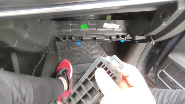 Замена салонного фильтра на Chery Tiggo 7 Pro смотреть онлайн