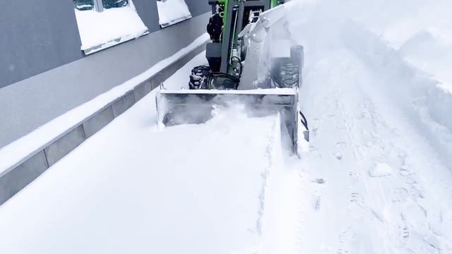 Уборка снега FRONTMEN GI03 со снегоротором смотреть онлайн