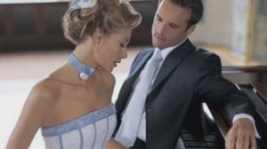 "Я ВОЗВРАТИЛА ВАШ ПОРТРЕТ" Любовь Пузикова-музыка и монтаж, слова О. Царёвой, исполняет Л.Гончарова