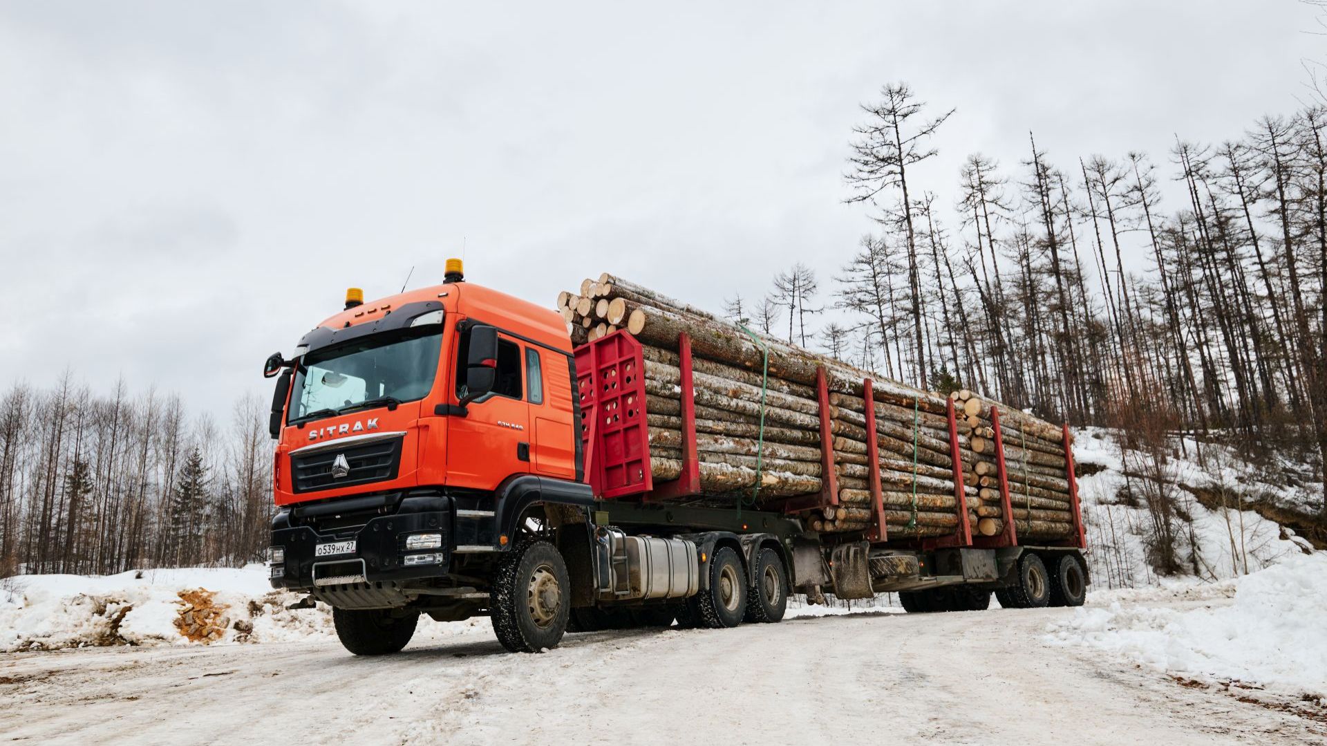 SITRAK C7H 6×6: надёжный лесовоз для бездорожья и трассы смотреть онлайн