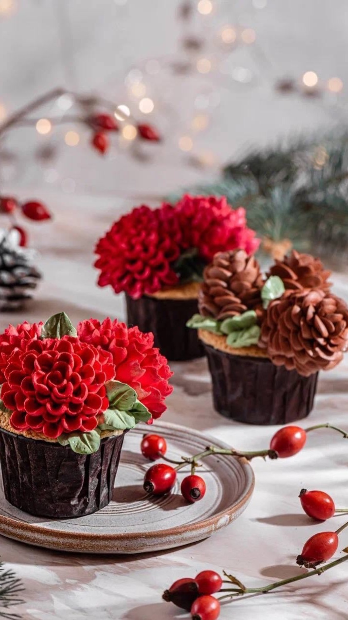 🎅Какой Новый год без шишек, елки, пуансетиии и хлопка?!  #торт #кондитер #рецепт #новый год