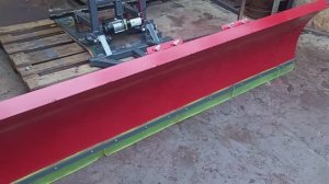 Силовой снеговой отвал на автомобиль