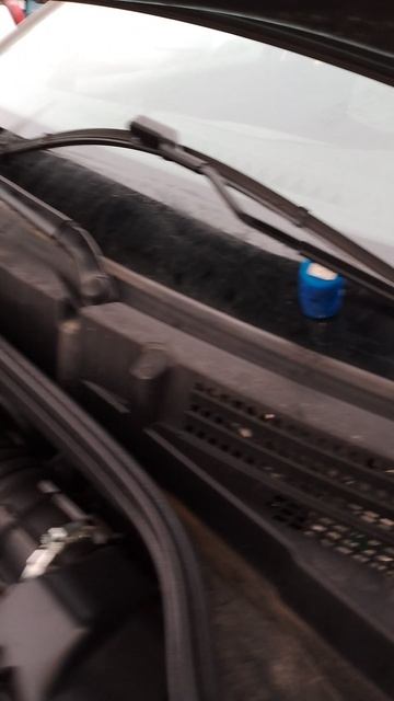 Дворники на крышечках не мешают открывать капот ни в Гранте не в Весте смотреть онлайн