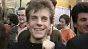 Какая  из исполненных на ринге песен групп ФОРУМ м ЯБЛОКО больше всего понравилась зрителям