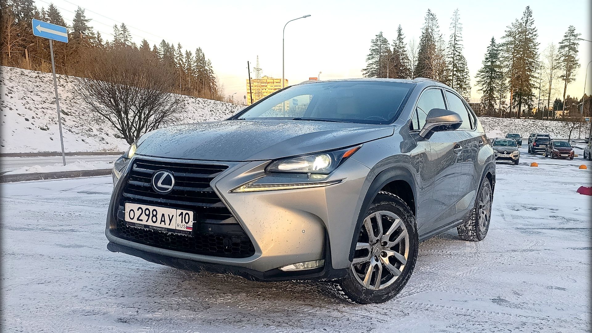 Лексус NX-200 смотреть онлайн