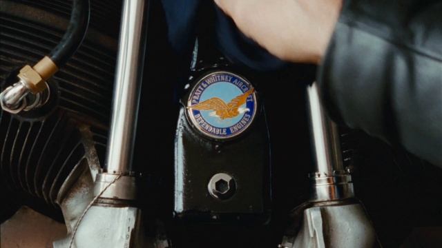 трюк на крыле самолета.mp4 смотреть онлайн