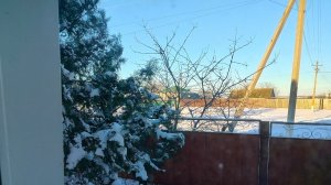 Ремонт продолжается. Снег не расстаял. Жизнь станичная на пенсии.