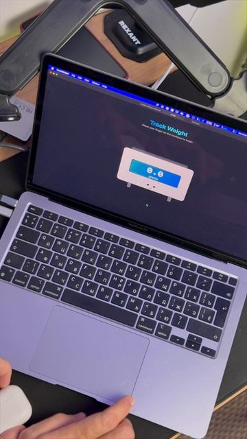 Macbook в качестве весов?? Ссылка в комментариях #apple #mac #macbook #hiddengems #touchpad смотреть онлайн