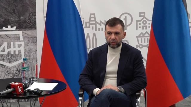 Журналистам из Сербии, Италии, США, Словении, Пакистана, Турции, Бразилии, Индонезии ответил на в... смотреть онлайн
