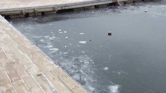 Каменцев просят не выходить на лед рек и озер. Панорама 16.12.25 смотреть онлайн