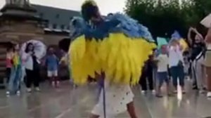 Хохлы в Европе деньги клянчат